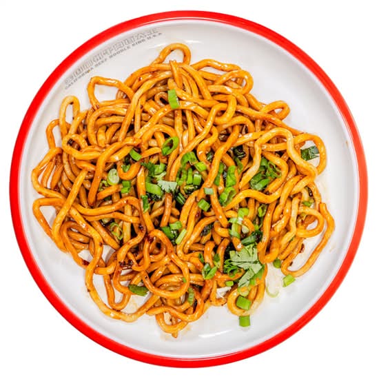 Scallion Oil Toosed Noodles 葱油拌面